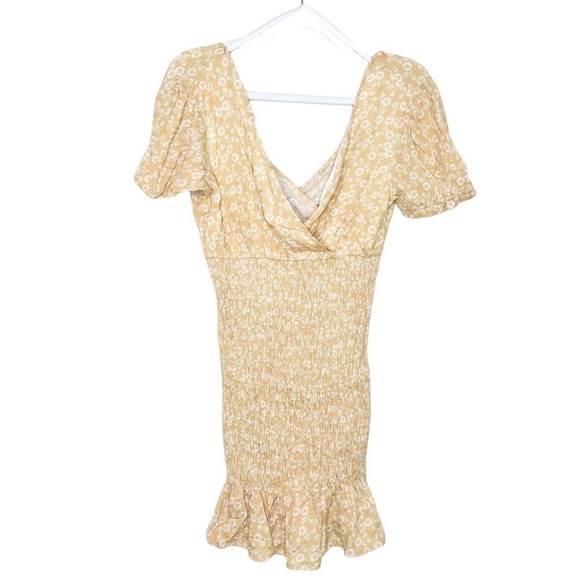 Urban Outfitters Lumiere Small Yellow Floral Smocked Midi Dress - Picture 1 of 6